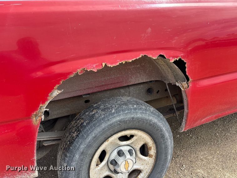 image for item FK1462 2003 Chevrolet Silverado 1500 pickup truck