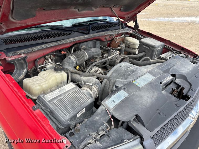 image for item FK1462 2003 Chevrolet Silverado 1500 pickup truck