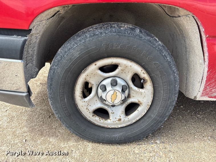 image for item FK1462 2003 Chevrolet Silverado 1500 pickup truck