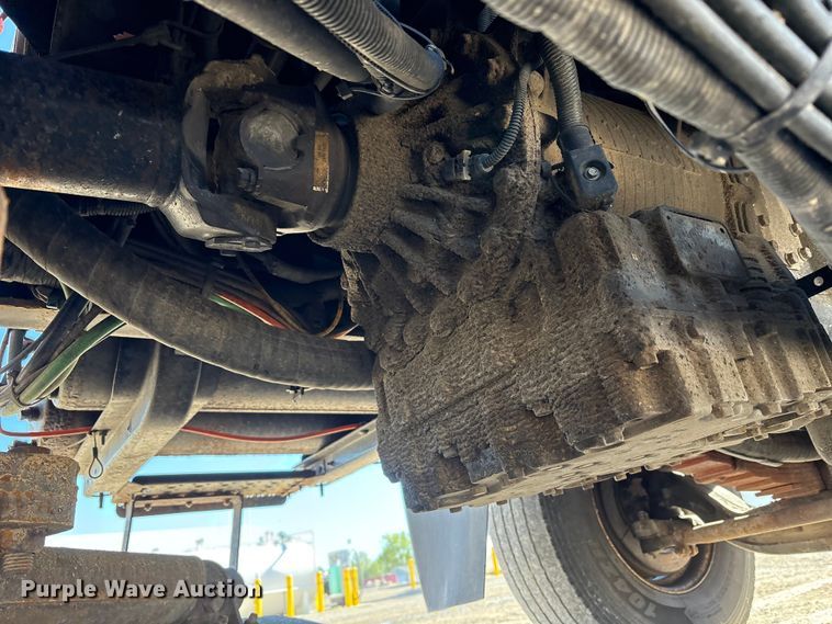 image for item FK1463 2009 International 7400 SFA dump truck
