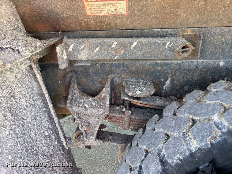 image for item FK1463 2009 International 7400 SFA dump truck