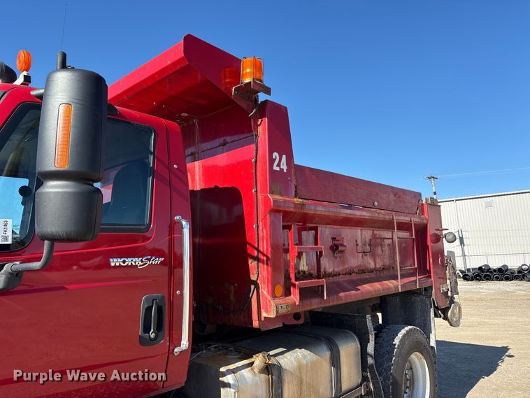 image for item FK1463 2009 International 7400 SFA dump truck
