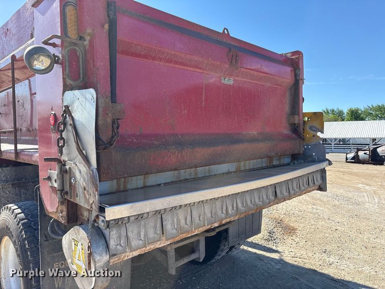 image for item FK1463 2009 International 7400 SFA dump truck