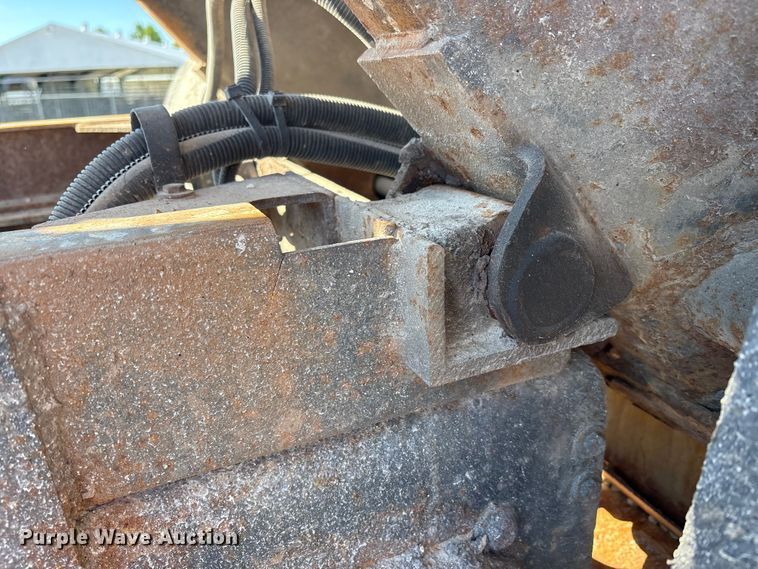 image for item FK1463 2009 International 7400 SFA dump truck