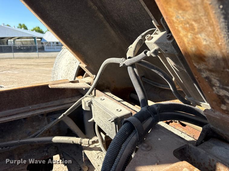 image for item FK1463 2009 International 7400 SFA dump truck