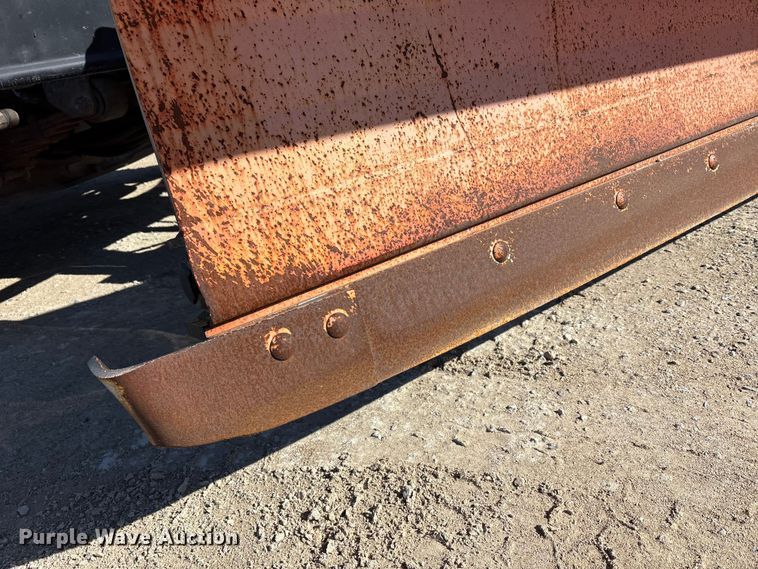 image for item FK1463 2009 International 7400 SFA dump truck