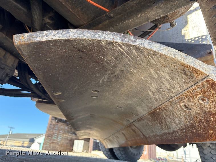 image for item FK1463 2009 International 7400 SFA dump truck