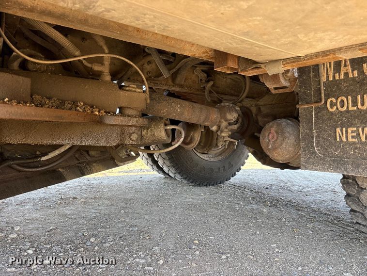 image for item FK1463 2009 International 7400 SFA dump truck