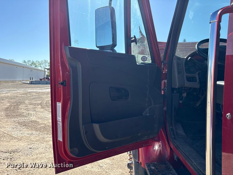 image for item FK1463 2009 International 7400 SFA dump truck
