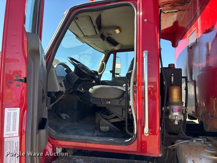 image for item FK1463 2009 International 7400 SFA dump truck