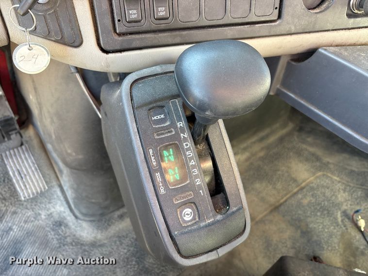 image for item FK1463 2009 International 7400 SFA dump truck