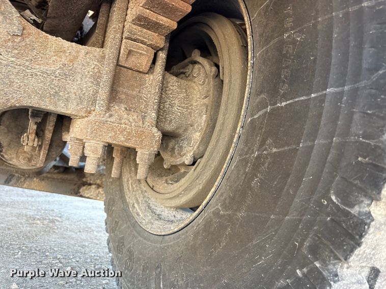 image for item FK1463 2009 International 7400 SFA dump truck