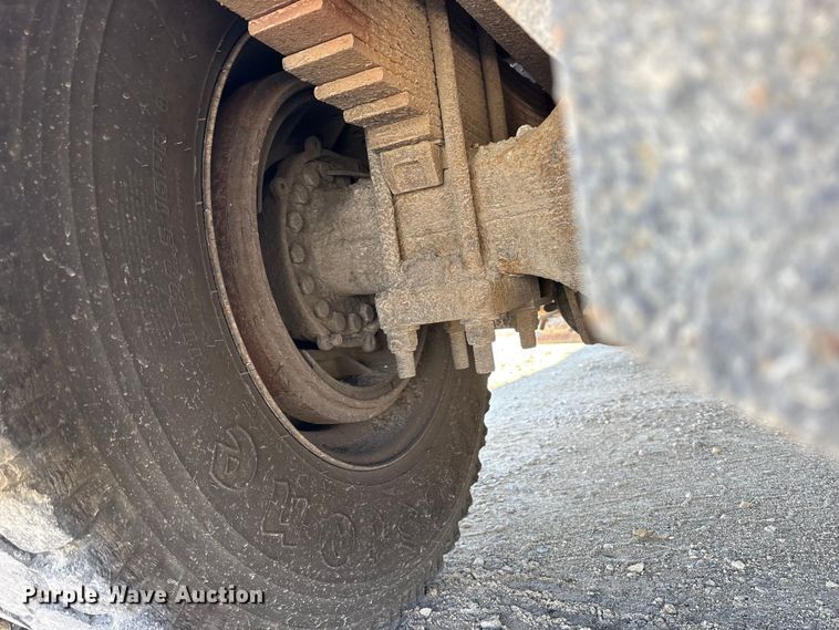 image for item FK1463 2009 International 7400 SFA dump truck