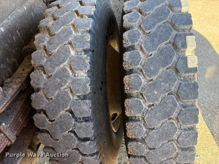 image for item FK1463 2009 International 7400 SFA dump truck