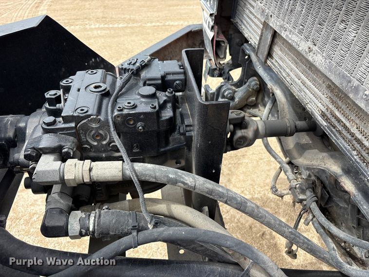 image for item FK1470 1992 Ford L8000 oil distributor truck