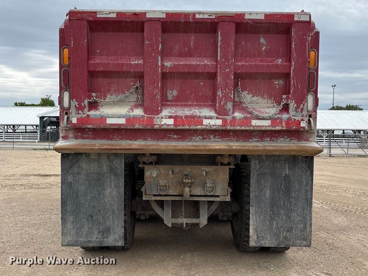 image for item FK1472 2003 Volvo VHD dump truck