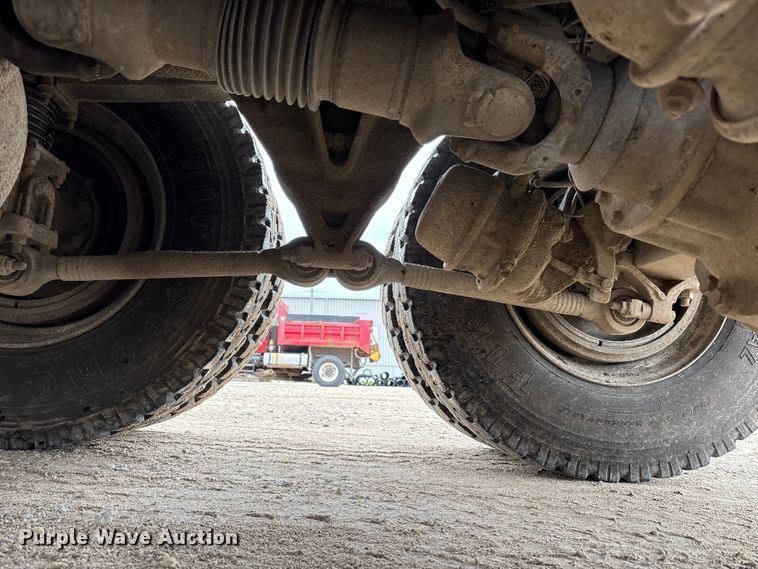 image for item FK1472 2003 Volvo VHD dump truck