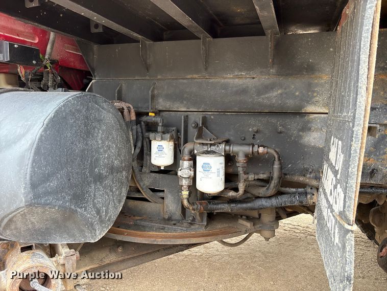 image for item FK1472 2003 Volvo VHD dump truck