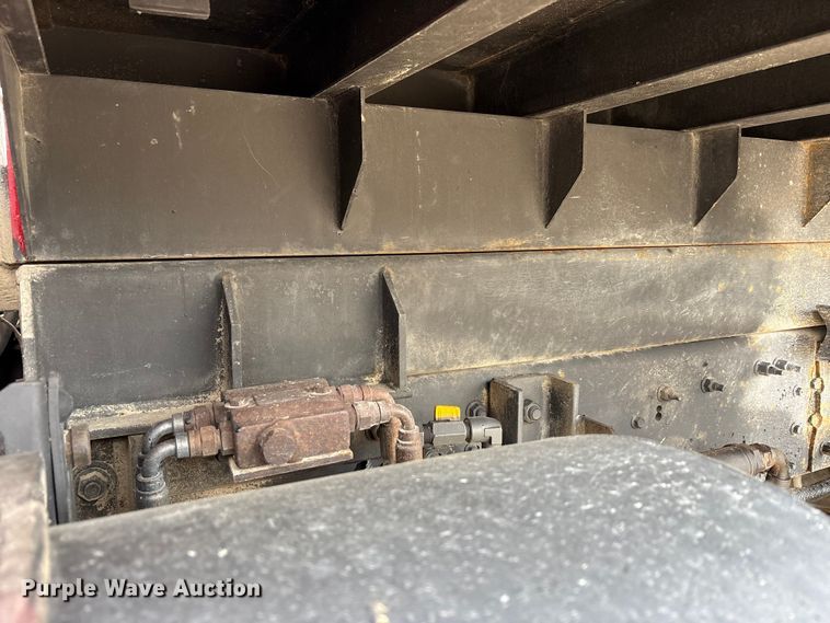image for item FK1472 2003 Volvo VHD dump truck