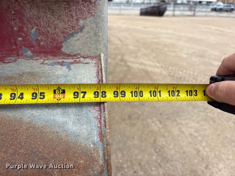 image for item FK1472 2003 Volvo VHD dump truck