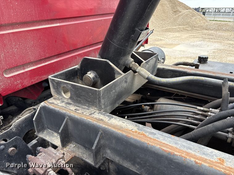 image for item FK1472 2003 Volvo VHD dump truck