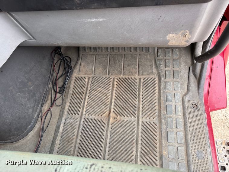 image for item FK1472 2003 Volvo VHD dump truck