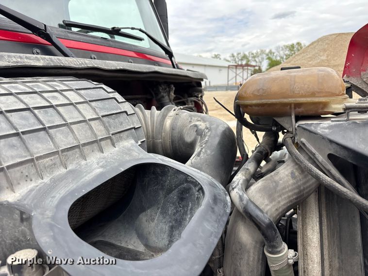 image for item FK1472 2003 Volvo VHD dump truck