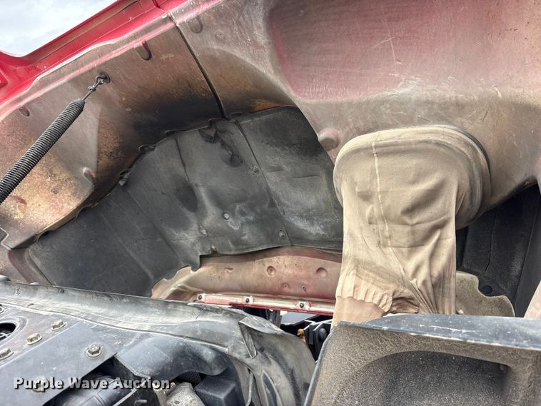 image for item FK1472 2003 Volvo VHD dump truck