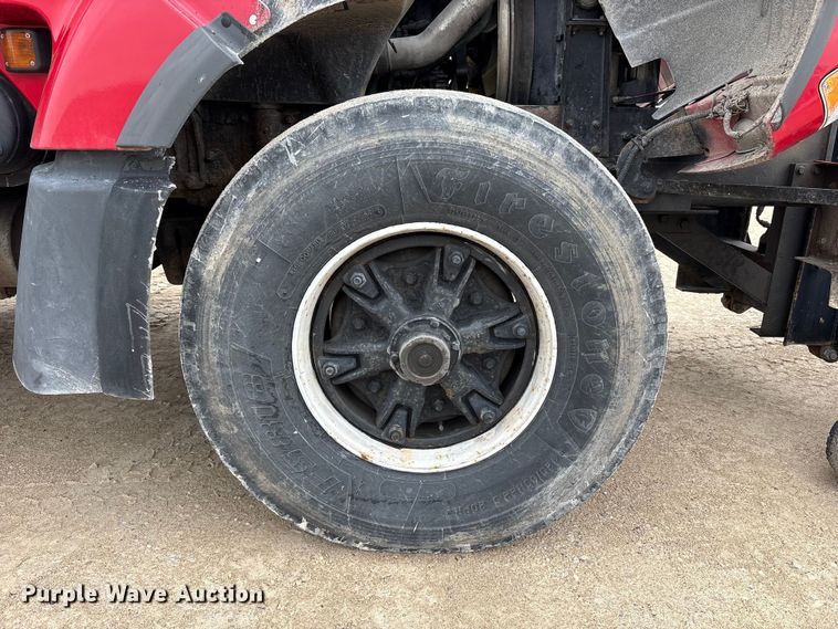 image for item FK1472 2003 Volvo VHD dump truck