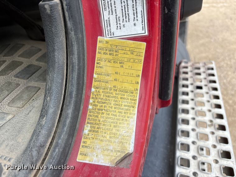 image for item FK1472 2003 Volvo VHD dump truck