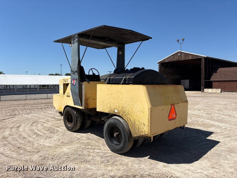 image for item FK1473 1995 Bomag BW11R pneumatic roller