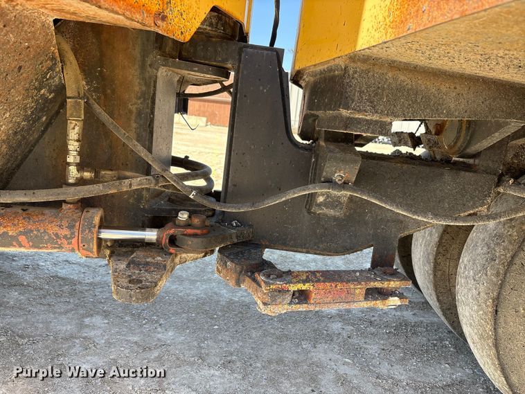 image for item FK1473 1995 Bomag BW11R pneumatic roller