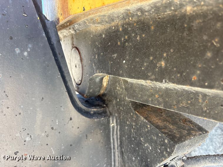 image for item FK1473 1995 Bomag BW11R pneumatic roller