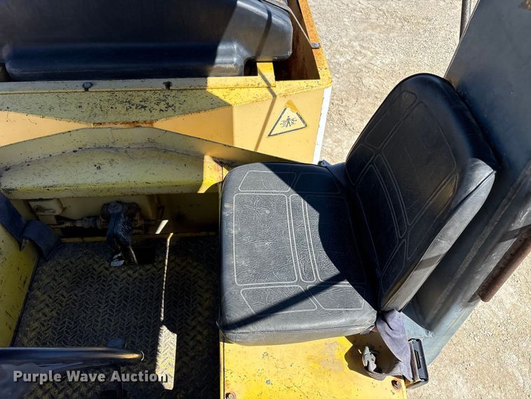 image for item FK1473 1995 Bomag BW11R pneumatic roller