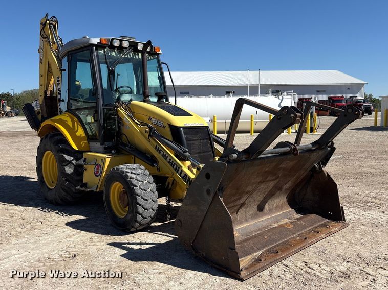 image for item FK1477 2008 New Holland B95B backhoe