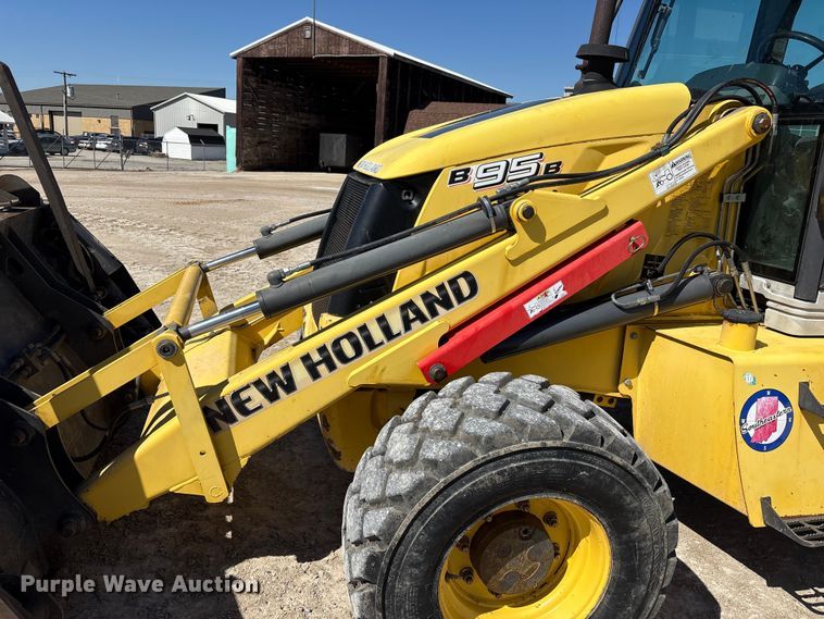 image for item FK1477 2008 New Holland B95B backhoe