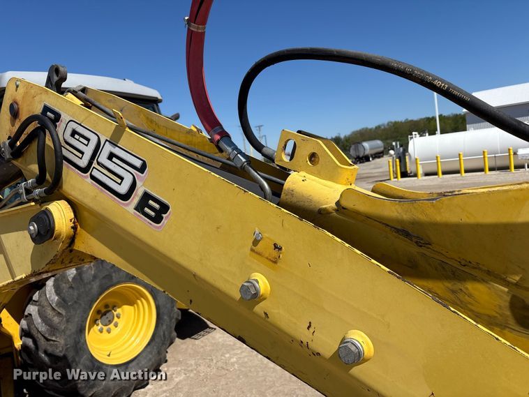 image for item FK1477 2008 New Holland B95B backhoe