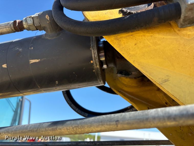 image for item FK1477 2008 New Holland B95B backhoe