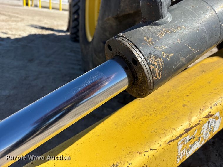 image for item FK1477 2008 New Holland B95B backhoe