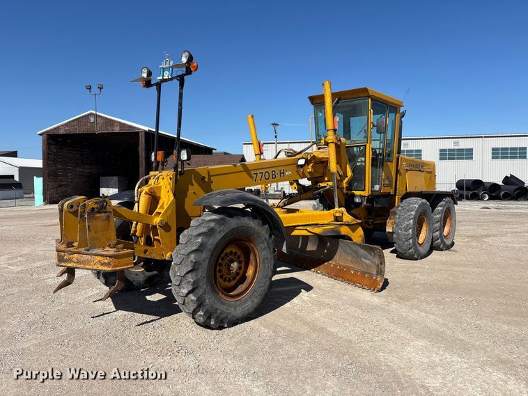 image for item FK1478 1990 John Deere 770 B-H motor grader