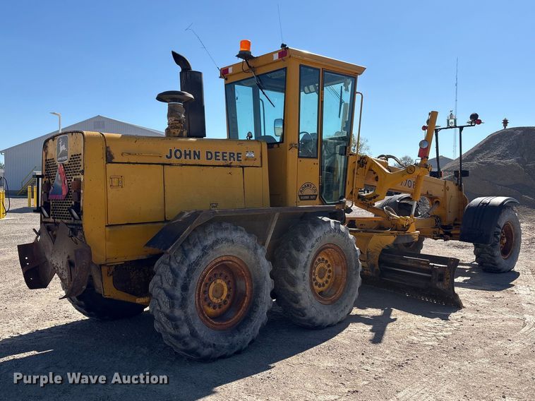 image for item FK1478 1990 John Deere 770 B-H motor grader