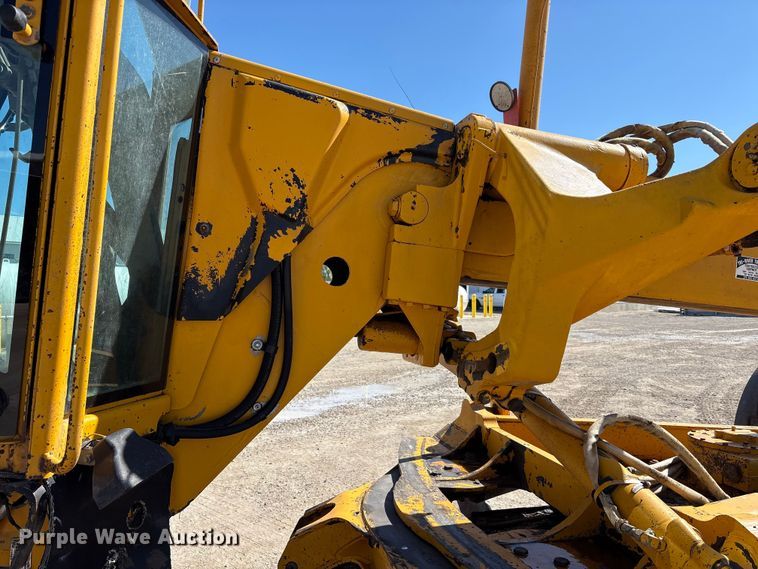 image for item FK1478 1990 John Deere 770 B-H motor grader