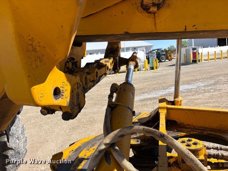image for item FK1478 1990 John Deere 770 B-H motor grader