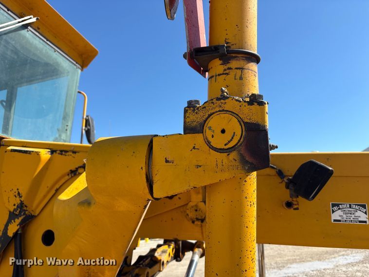 image for item FK1478 1990 John Deere 770 B-H motor grader