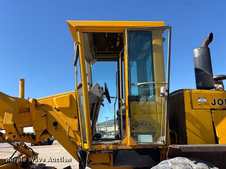 image for item FK1478 1990 John Deere 770 B-H motor grader