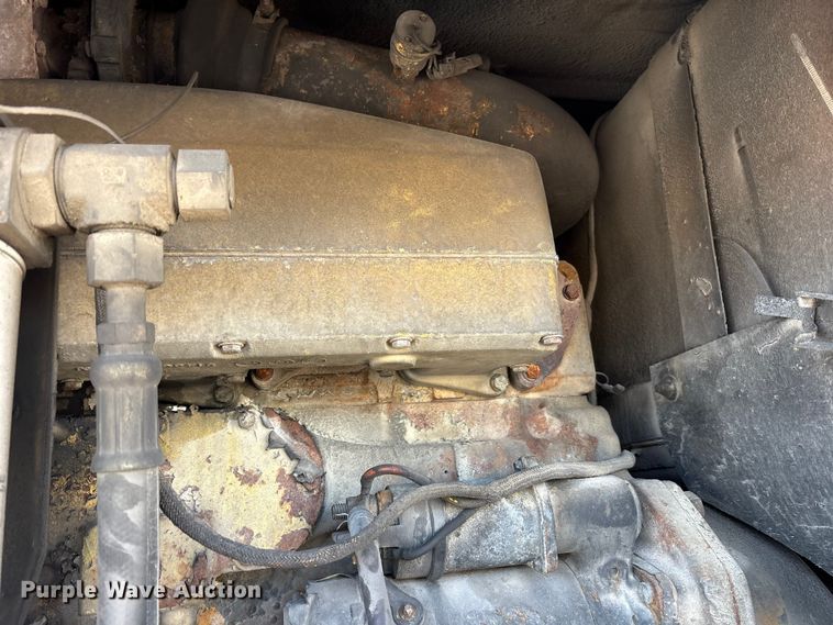 image for item FK1478 1990 John Deere 770 B-H motor grader
