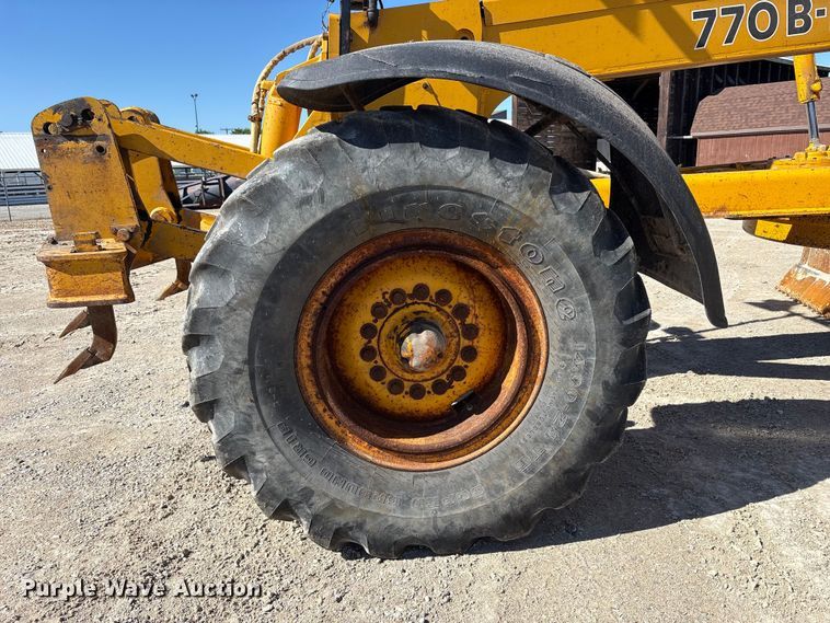 image for item FK1478 1990 John Deere 770 B-H motor grader