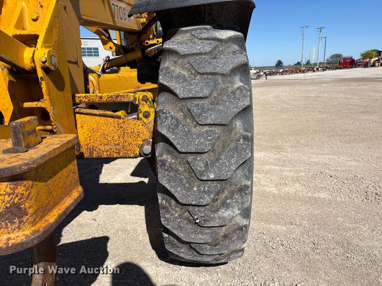 image for item FK1478 1990 John Deere 770 B-H motor grader