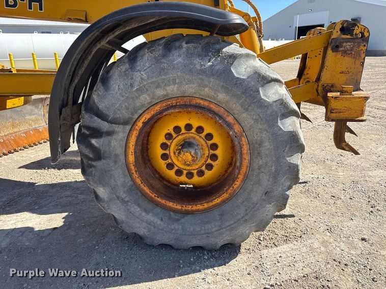image for item FK1478 1990 John Deere 770 B-H motor grader