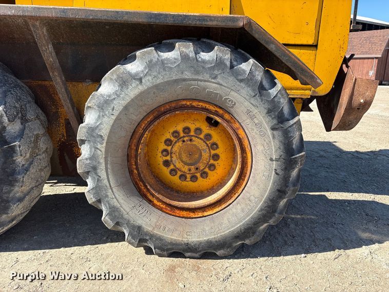 image for item FK1478 1990 John Deere 770 B-H motor grader